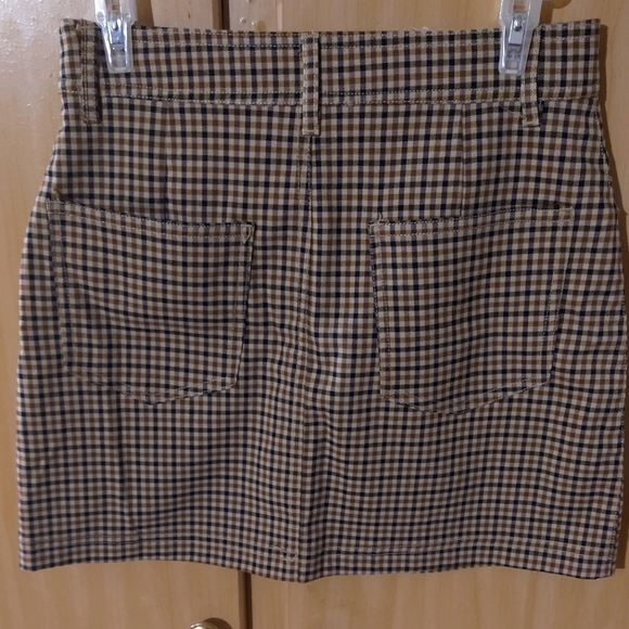 Skirt - Picture 3 of 4